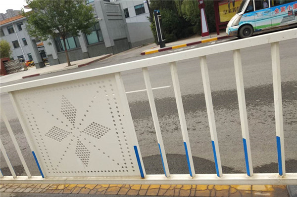 沖孔網,沖孔板裝飾